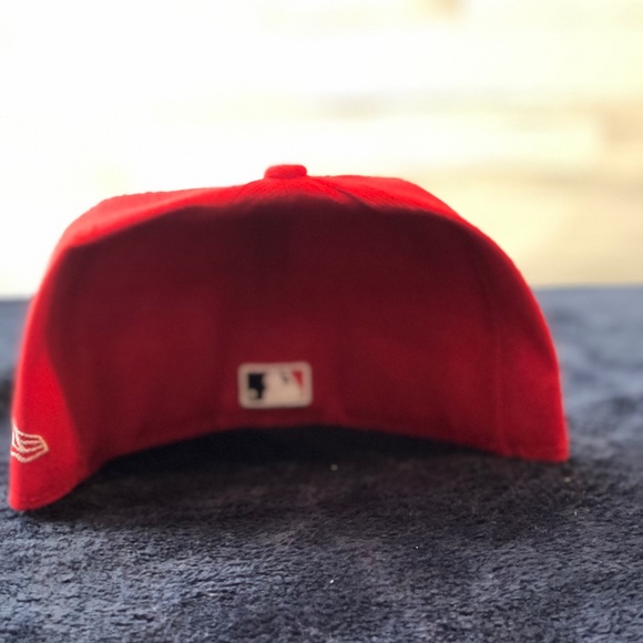 Cincinnati Reds Hat - Picture 5 of 6